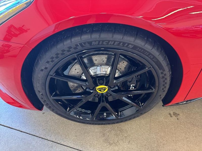 2024 Lotus Emira 