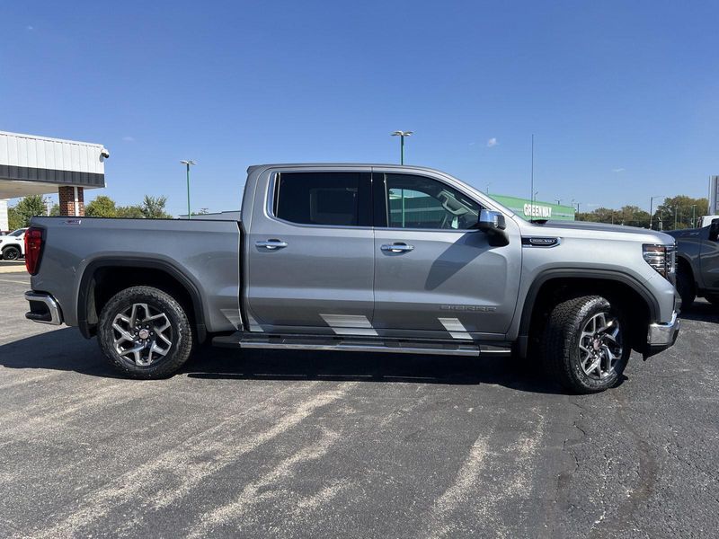 2026 Gmc Sierra 1500 SLT photo 4
