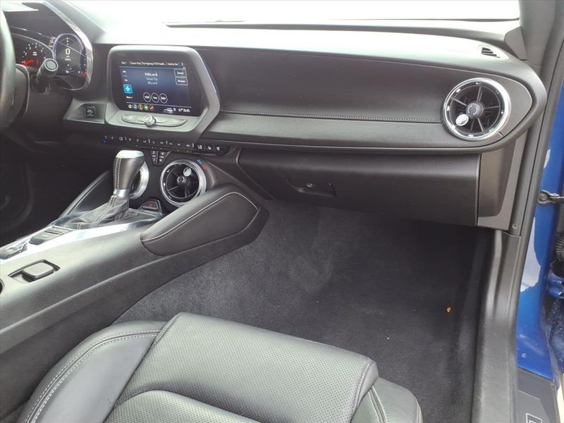 Used 2019 Chevrolet Camaro SSImage 16
