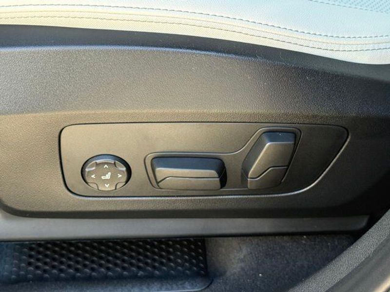 New 2026 BMW X1 xDrive28iImage 18