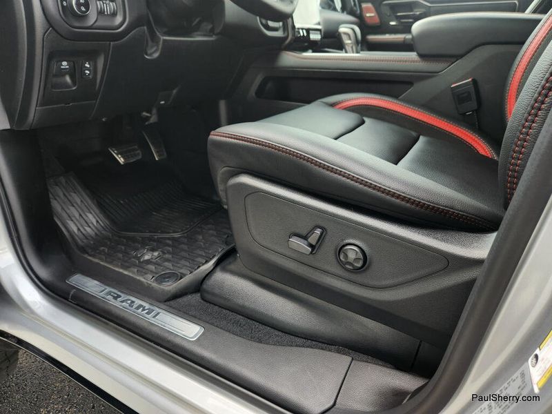 New 2026 RAM 1500 Rho Crew Cab 4x4 5'7' Box