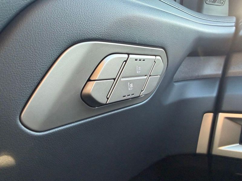 New 2027 Kia Telluride Hybrid EXImage 17