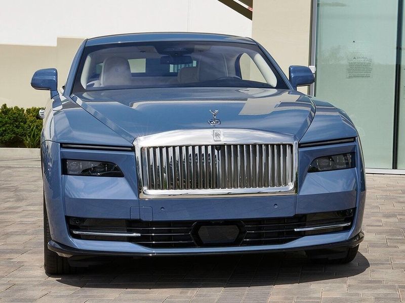 2024 Rolls-Royce Spectre Image 6