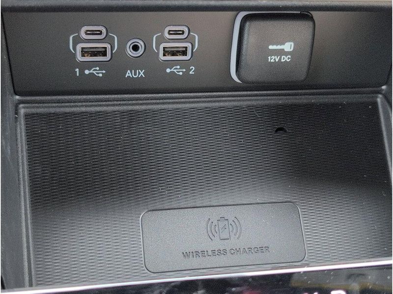 New 2025 Jeep Grand Cherokee Limited 4x2Image 17