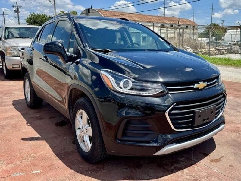 Used 2020 Chevrolet Trax LTImage 2