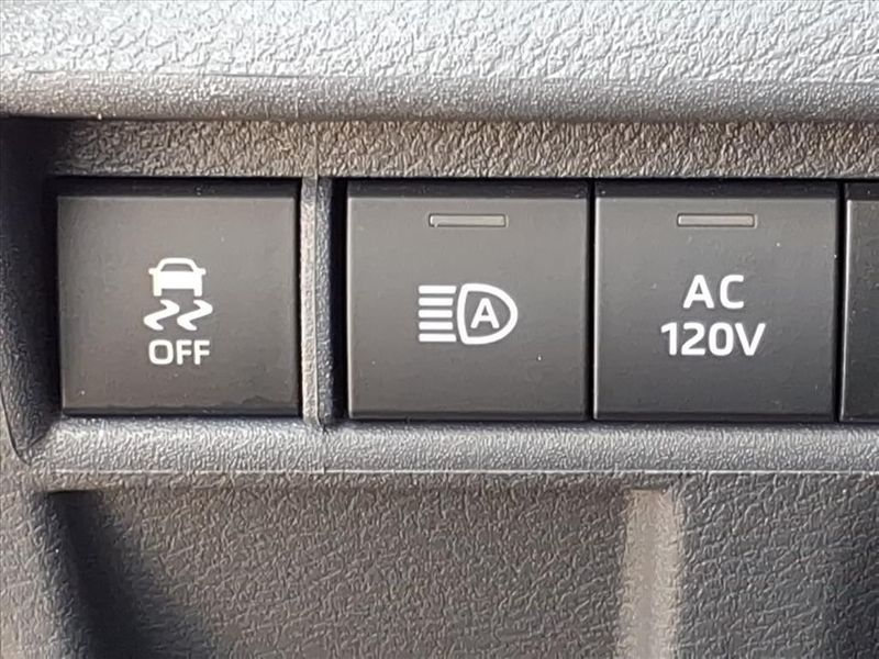 Used 2024 Toyota Sienna XLEImage 15