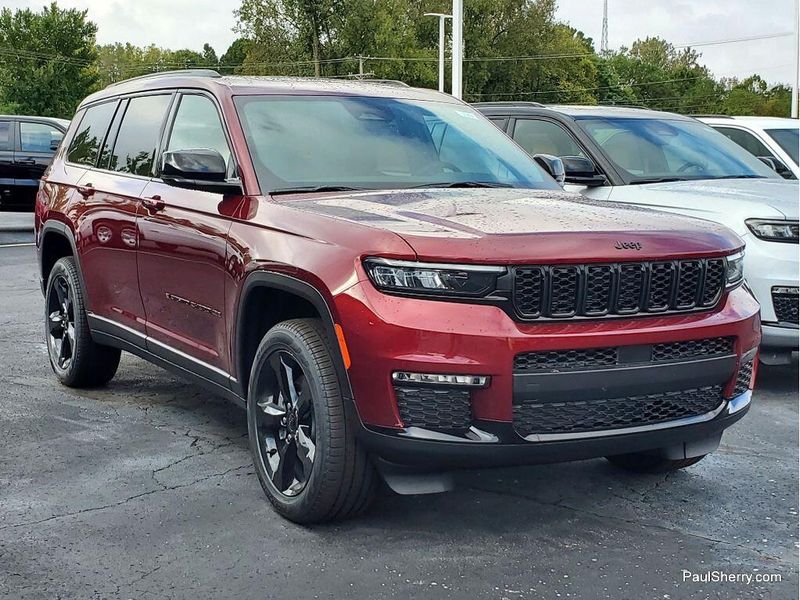 2025 Jeep Grand Cherokee Limited photo 15