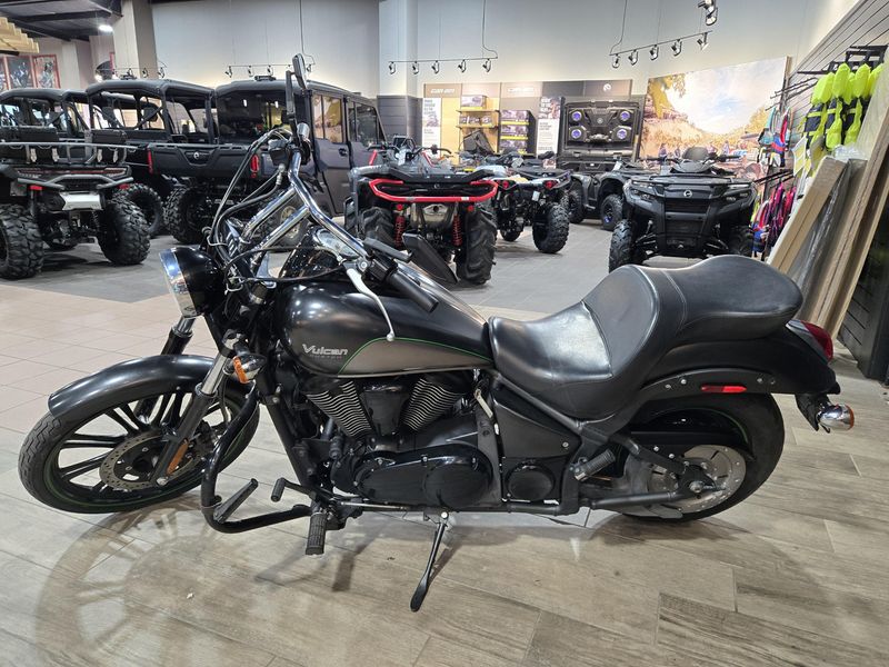 2017 Kawasaki VULCAN 900 CUSTOM Image 4