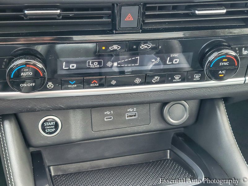 2022 Nissan Rogue SL photo 15
