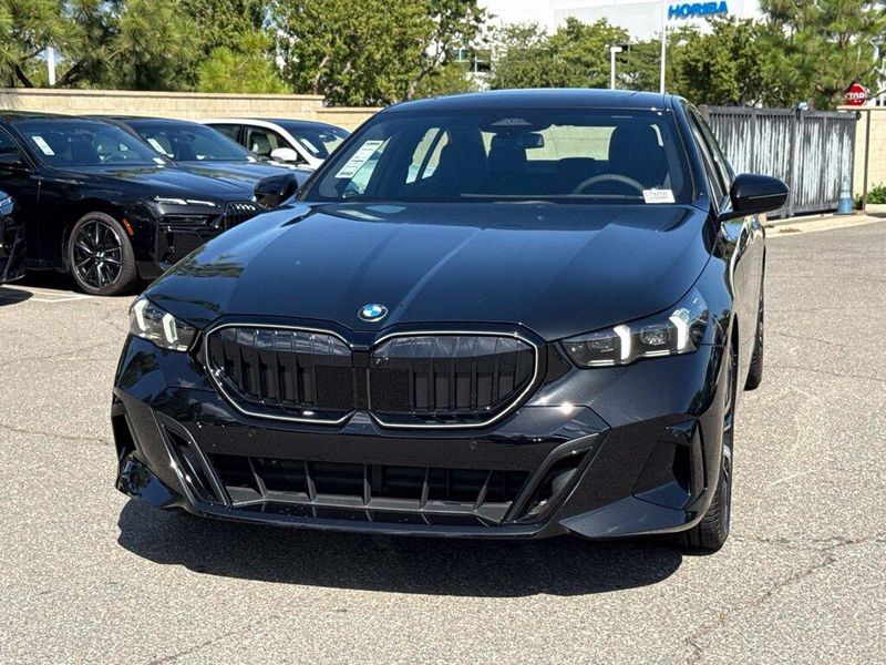 New 2027 BMW 5 Series 530i xDriveImage 3