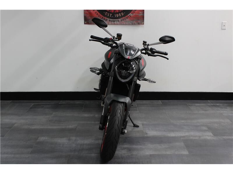 Used 2023 Ducati MONSTER 937 PLUS Image 4