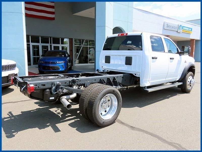 2024 RAM 5500 Chassis Cab TradesmanImage 7