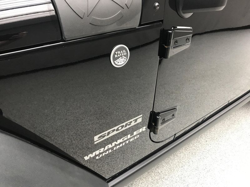 2015 Jeep Wrangler Unlimited SportImage 2