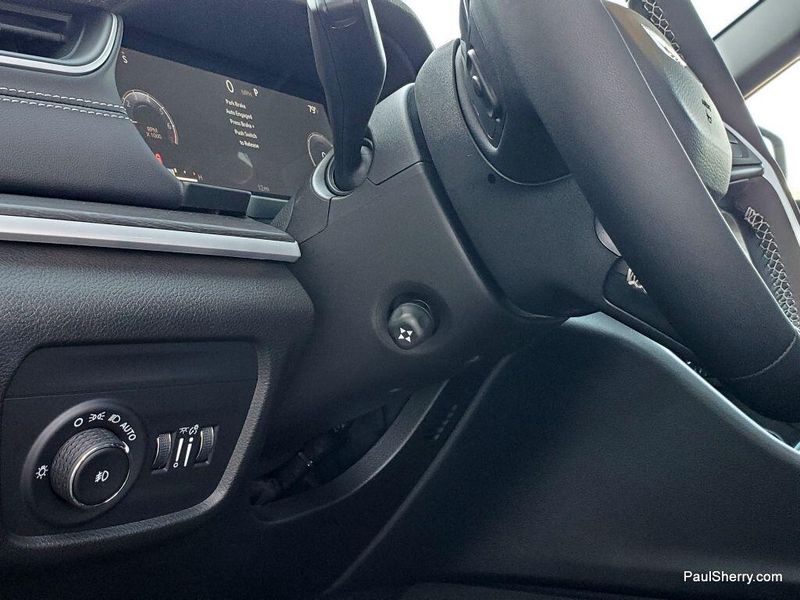 New 2025 Jeep Grand Cherokee Limited 4x4