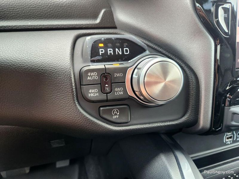 New 2025 RAM 1500 Laramie Crew Cab 4x4 5