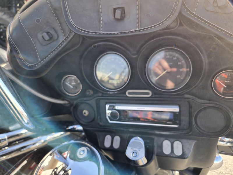 2004 HARLEY ULTRA CLASSIC Image 7