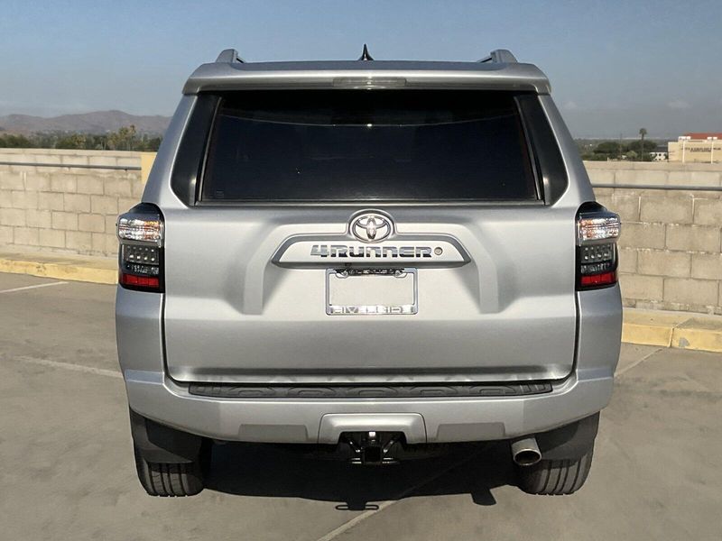 2018 Toyota 4Runner SR5Image 11