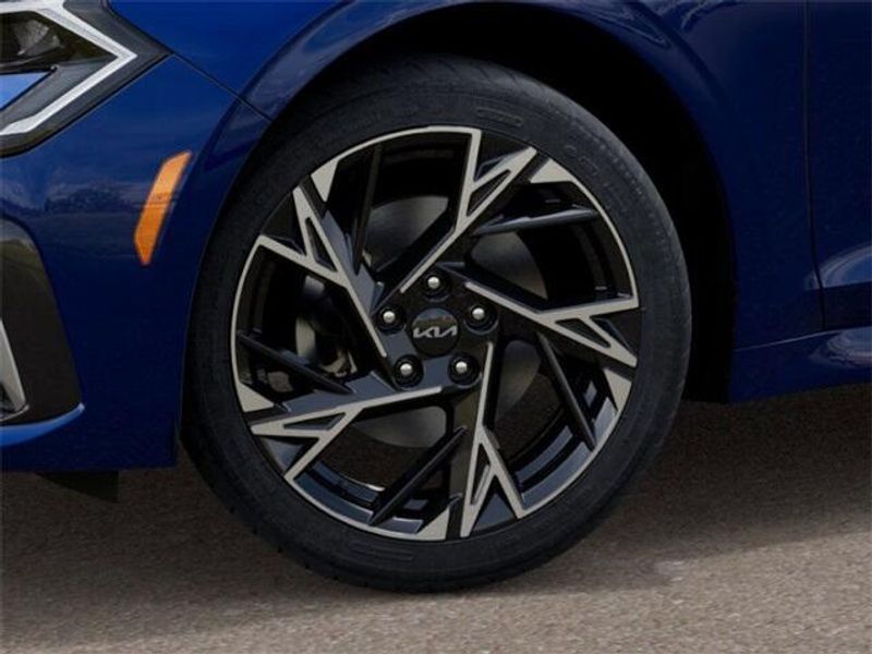 New 2025 Kia K5 GT-LineImage 9