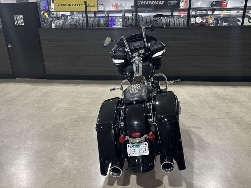 Used 2021 Harley-Davidson ROAD GLIDE Image 14
