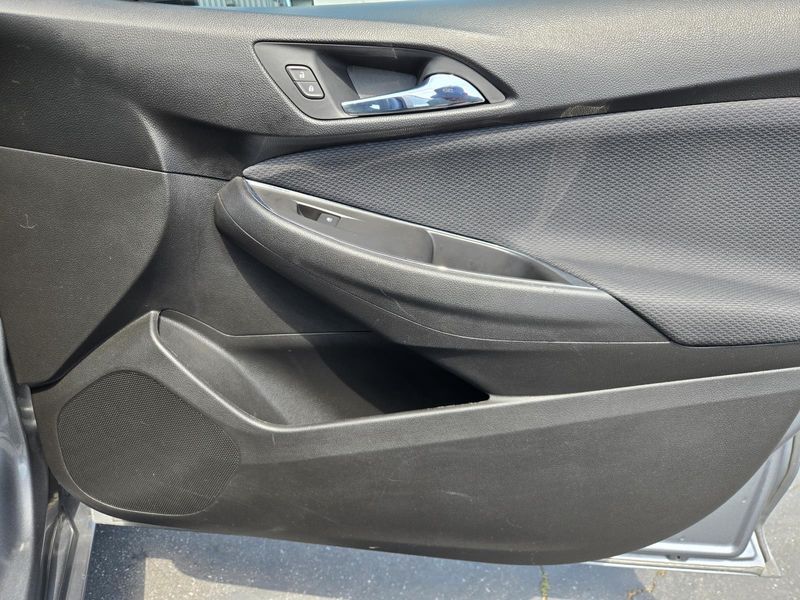 Used 2019 Chevrolet Cruze 4dr Sdn LT
