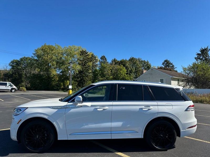 2021 Lincoln Aviator Reserve photo 10
