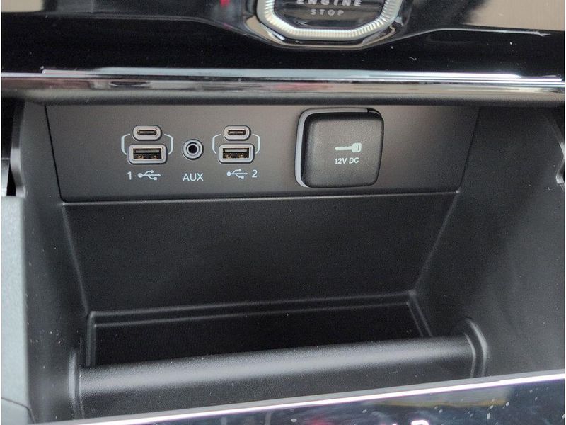 New 2026 Jeep Grand Cherokee Limited 4x2Image 18