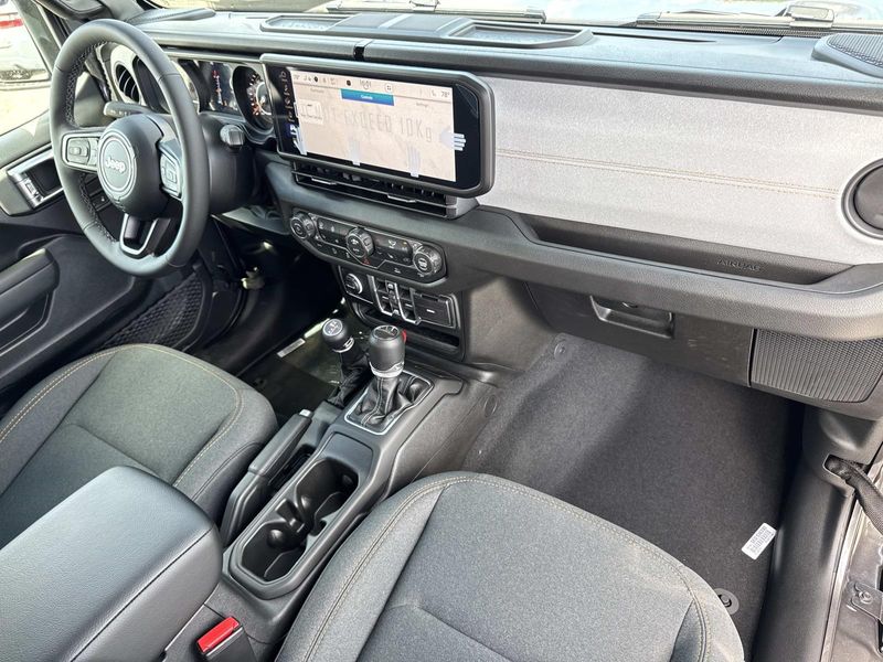 New 2026 Jeep Gladiator Sport S 4x4