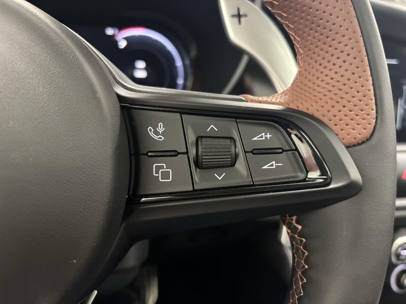 New 2025 Alfa Romeo Giulia Intensa AwdImage 17