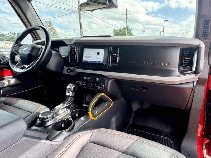 Used 2023 Ford Bronco BadlandsImage 12