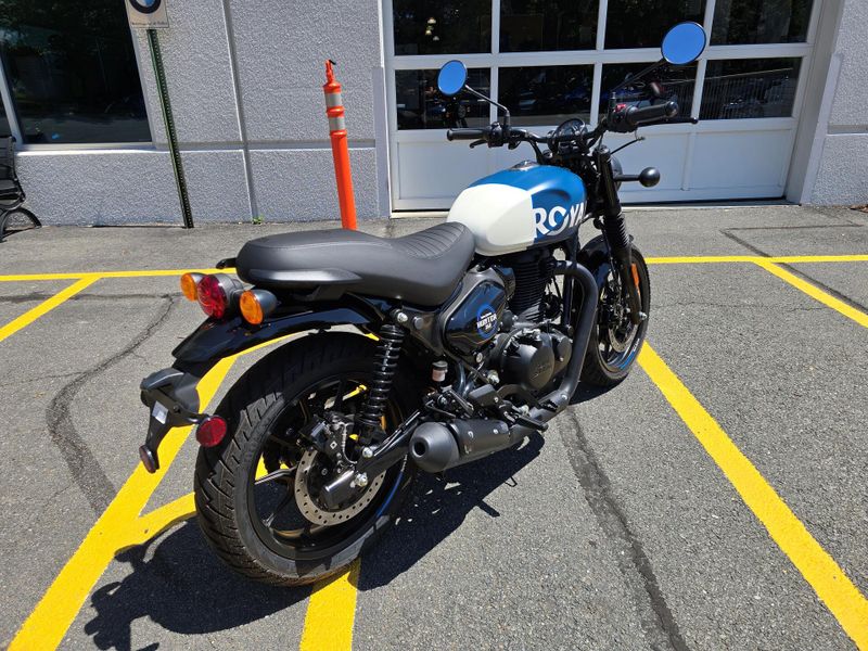 Used 2024 Royal Enfield Hunter 350 Image 8