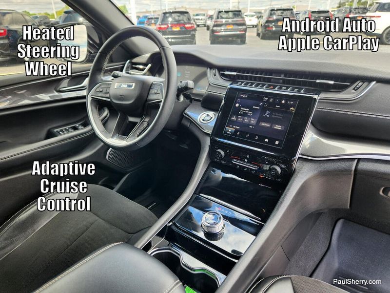 Used 2022 Jeep Grand Cherokee Altitude