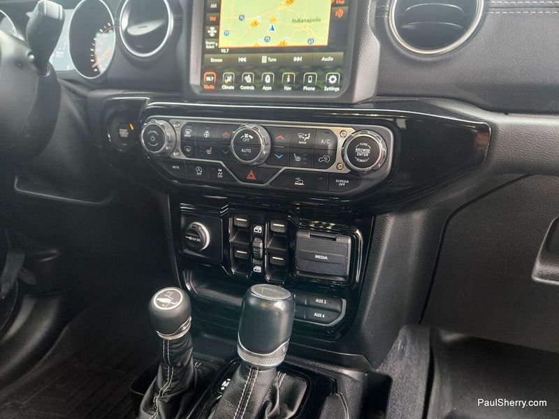 2021 Jeep Gladiator OverlandImage 38
