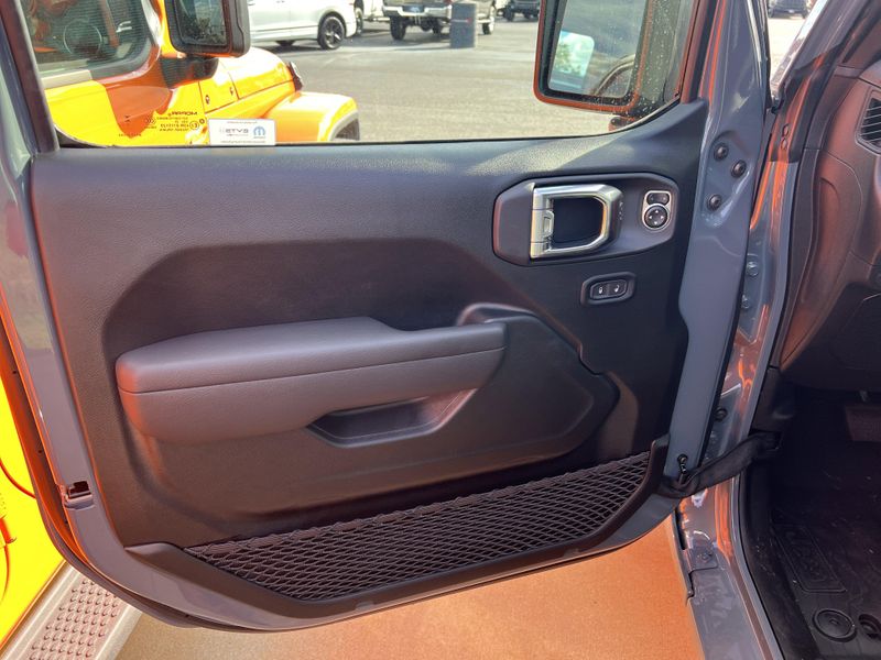 New 2025 Jeep Wrangler 4-door Sport SImage 14