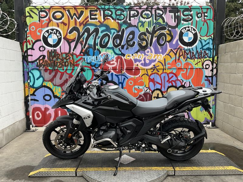 New 2026 BMW R 1300 GS Image 8