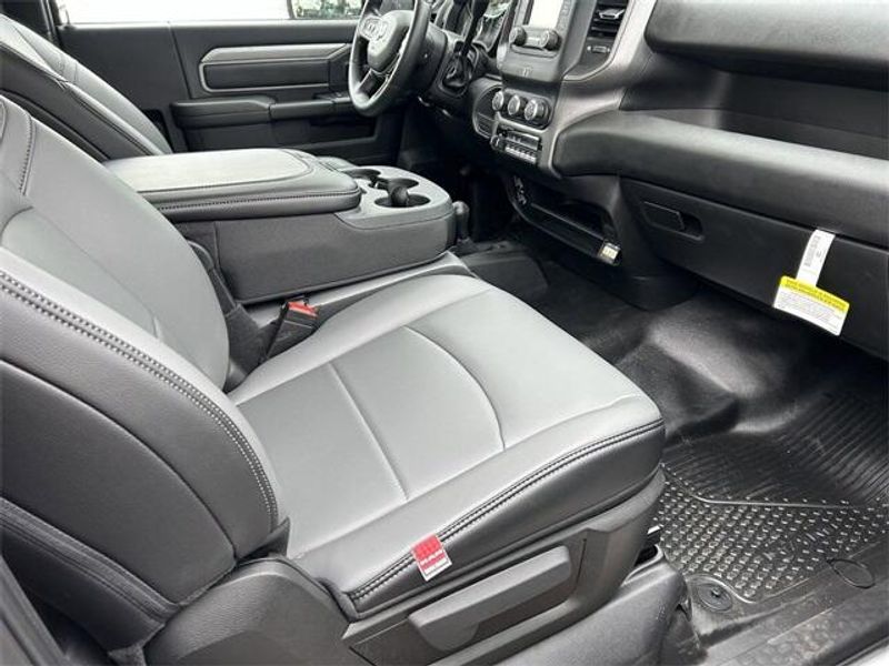 New 2023 RAM 5500 Tradesman Chassis Regular Cab 4x4 84