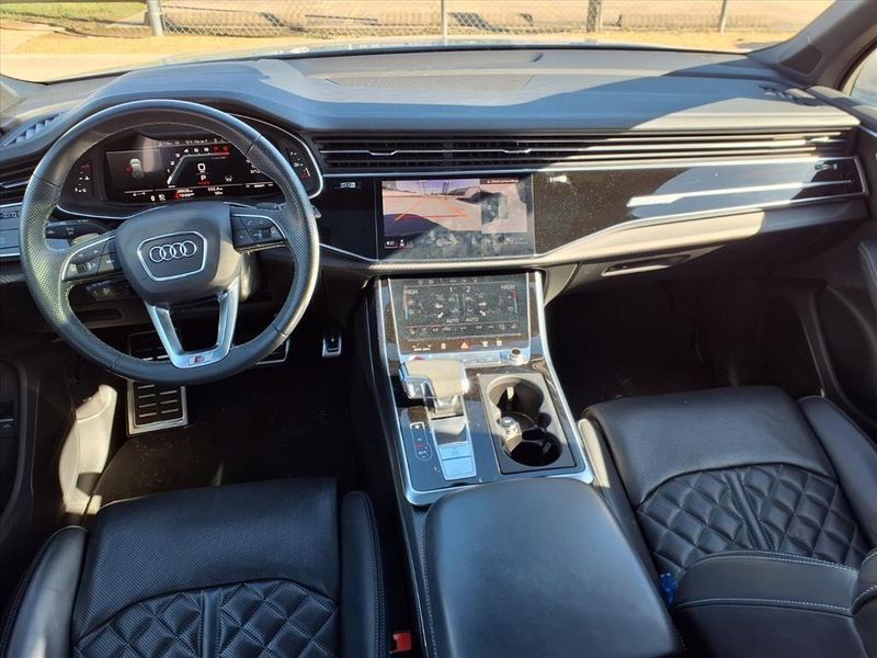 Used 2025 Audi SQ7 PrestigeImage 14