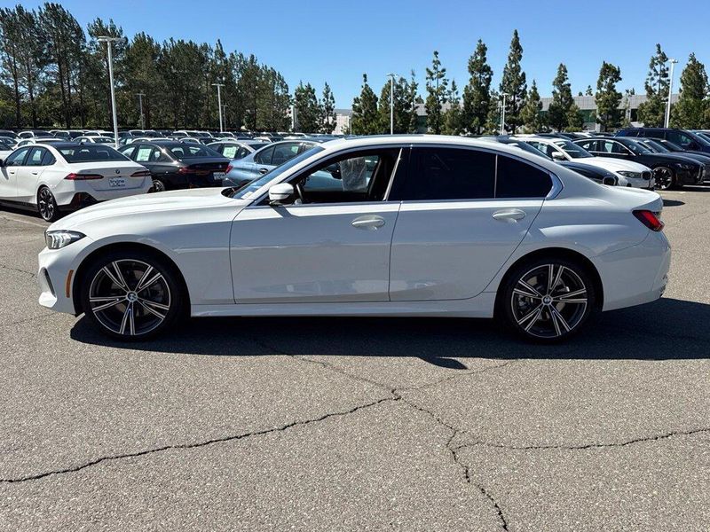 Used 2024 BMW 3 Series 330iImage 12