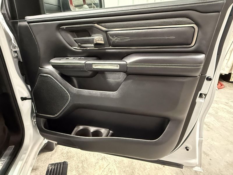 Used 2020 RAM 1500 Limited in a Ivory White Tri Coat Pearl Coat exterior color and Blackinterior. Thys Motor Company 319-318-6640 thysmotorco.com 