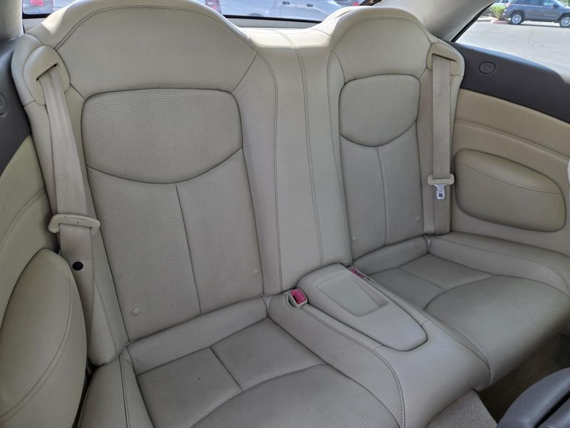 Used 2011 INFINITI G37 2dr Base