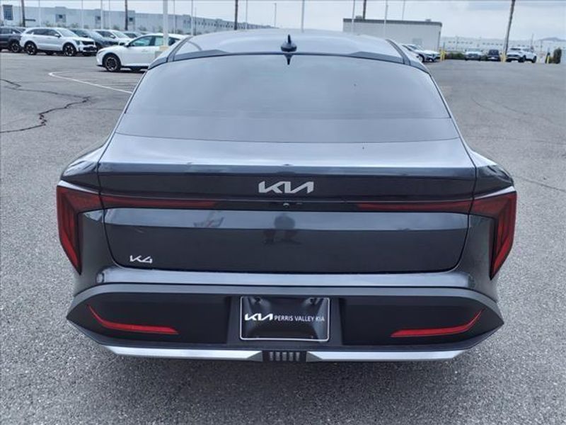 2025 Kia K4 LXImage 5