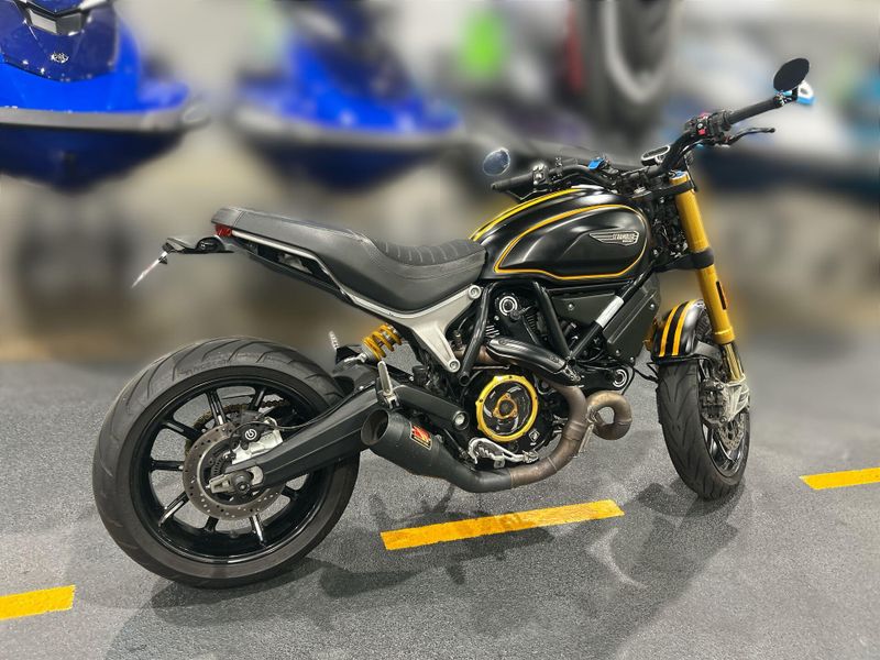 Used 2018 Ducati SCRAMBLER 1100 Image 13