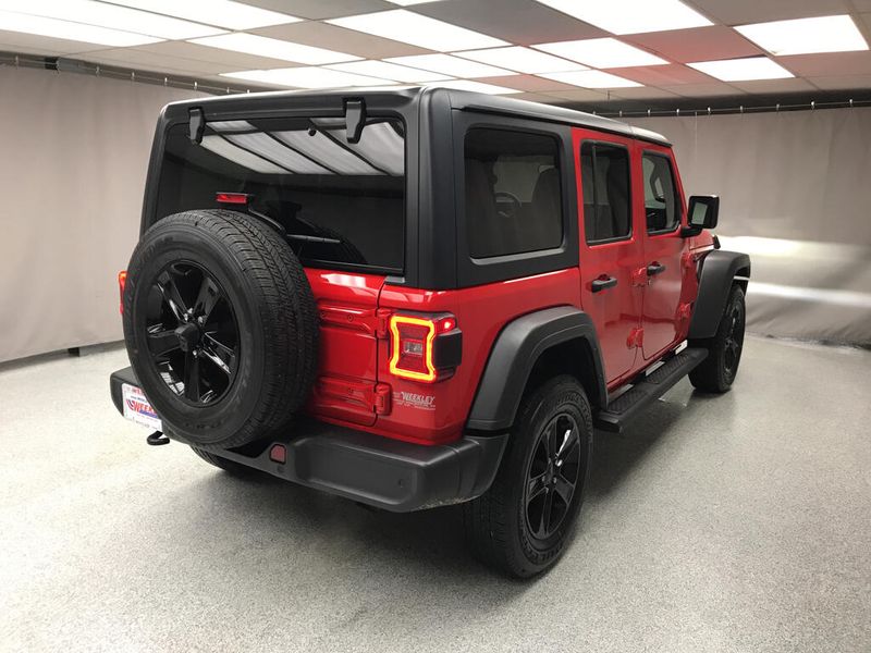 Used 2021 Jeep Wrangler Unlimited Sport AltitudeImage 5
