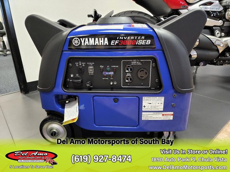 2022 Yamaha EF30ISEBZ  in a TEAM YAMAHA BLUE exterior color. Del Amo Motorsports of South Bay (619) 547-1937 delamomotorsports.com 