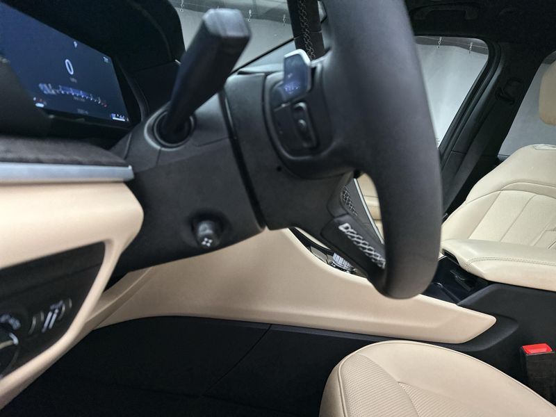 Used 2025 Jeep Grand Cherokee LimitedImage 5