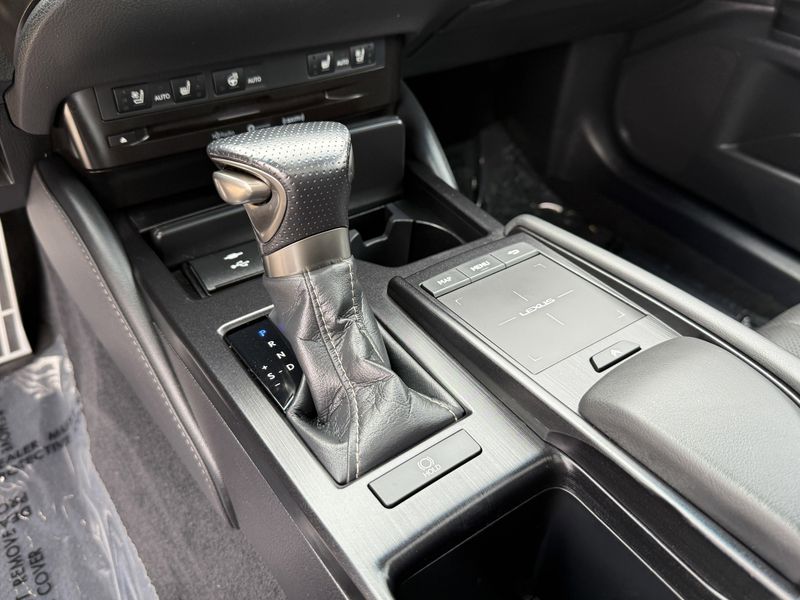 2021 Lexus ES 350 F-SPORTImage 26