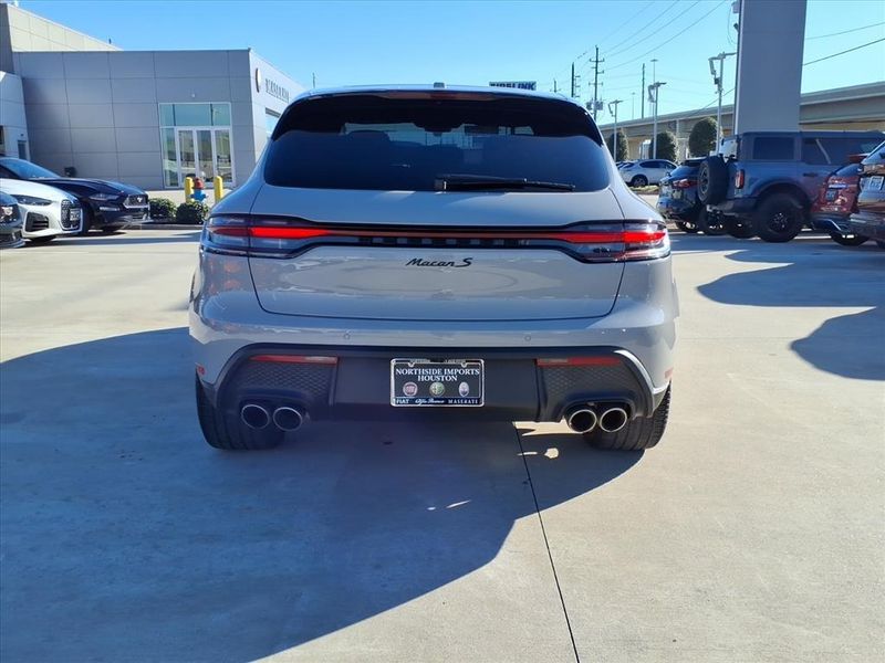 Used 2022 Porsche Macan SImage 13