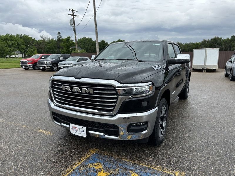 2025 RAM 1500 Laramie Crew Cab 4x4 5