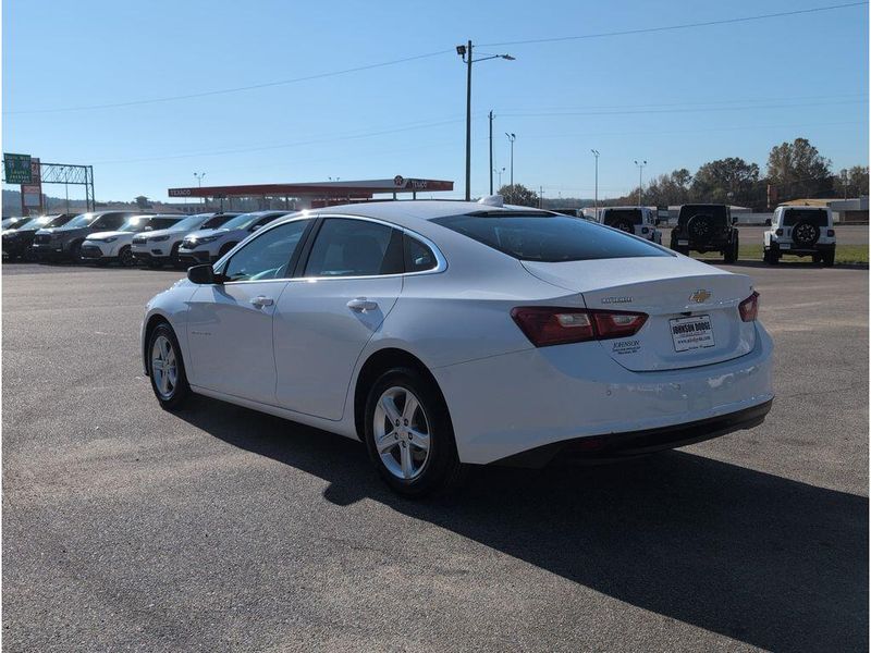 Used 2024 Chevrolet Malibu LTImage 3