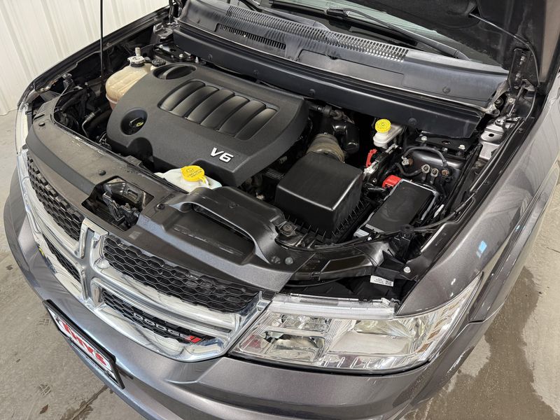 Used 2018 Dodge Journey SEImage 16