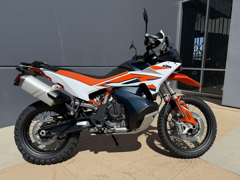 New 2024 KTM 890 ADVENTURE R Image 3